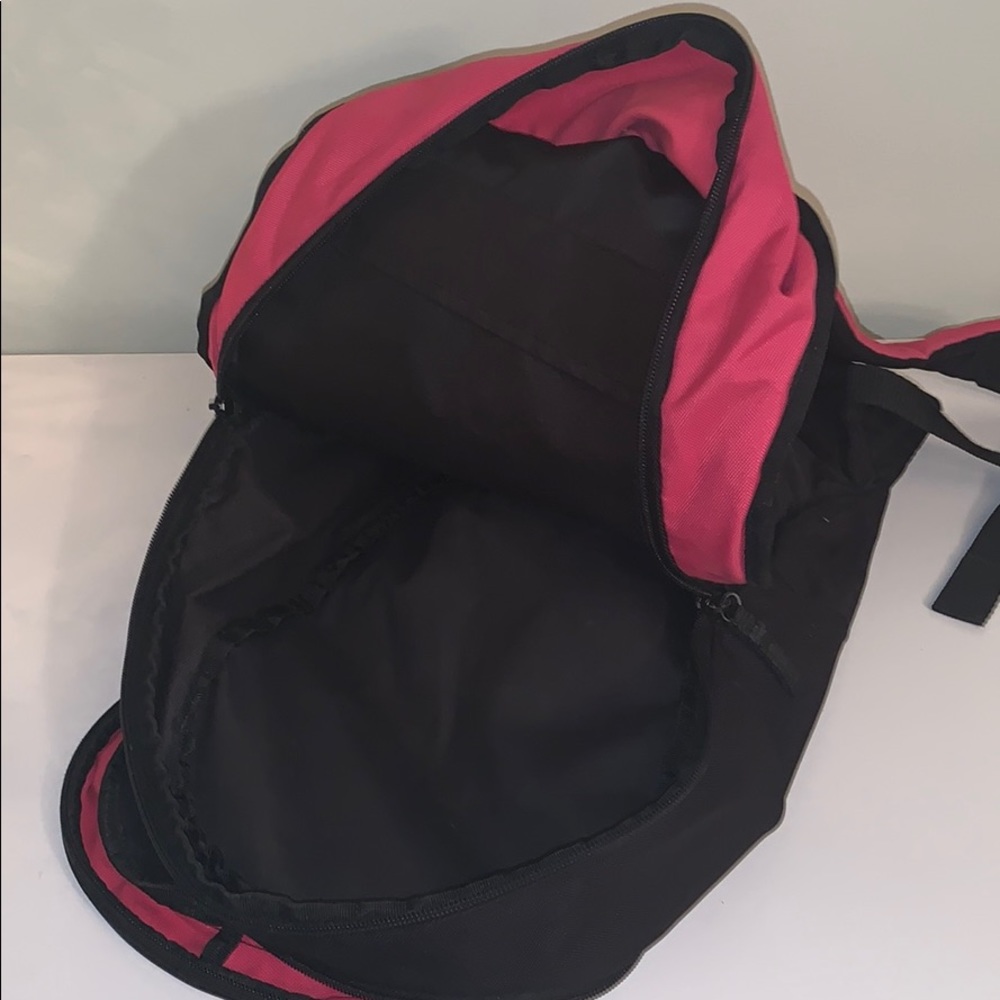 Pink Puma backpack 🎒 💖 - Picture 4 of 4